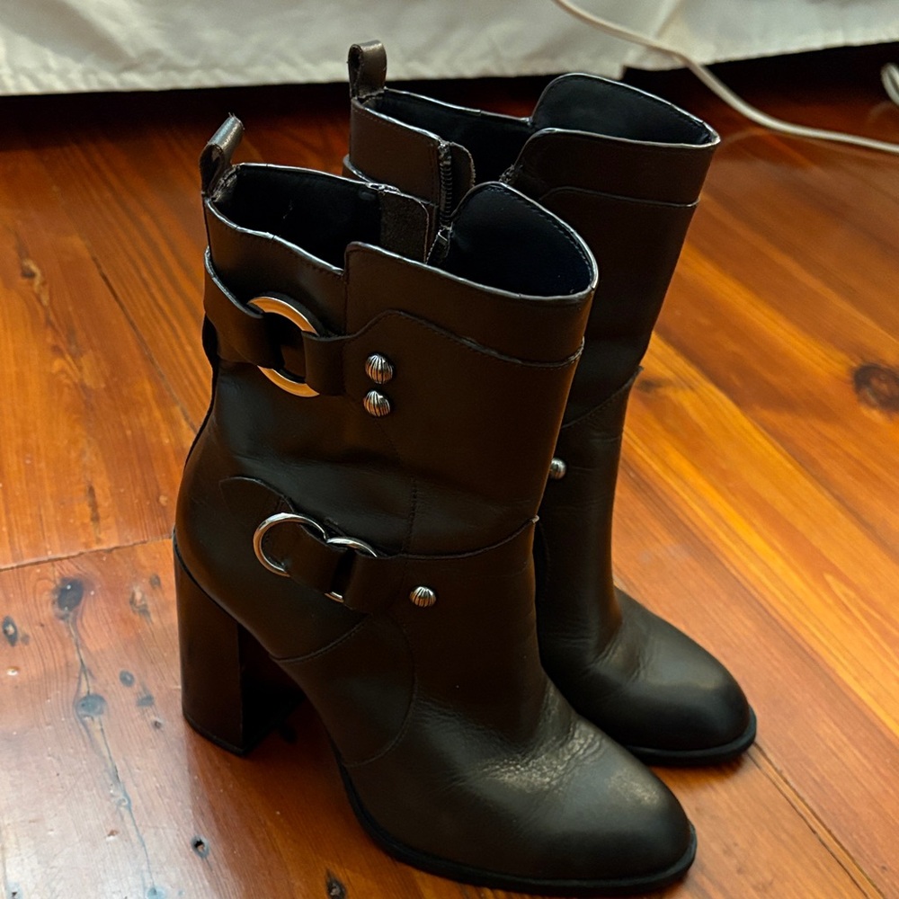 Stylish Brown Leather Boots